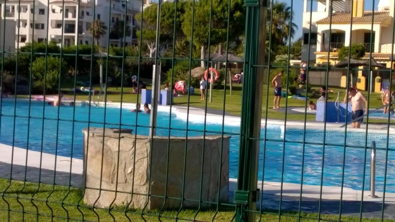 Atlanterra Bajo. Salida Directa. Urbanizacion De Lujo. Piscinas Canchas Padel. Wifi Y A/A 萨阿拉德洛斯阿图内斯 外观 照片