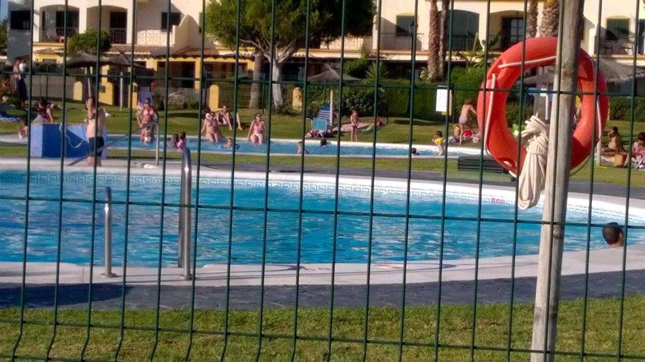 Atlanterra Bajo. Salida Directa. Urbanizacion De Lujo. Piscinas Canchas Padel. Wifi Y A/A 萨阿拉德洛斯阿图内斯 外观 照片